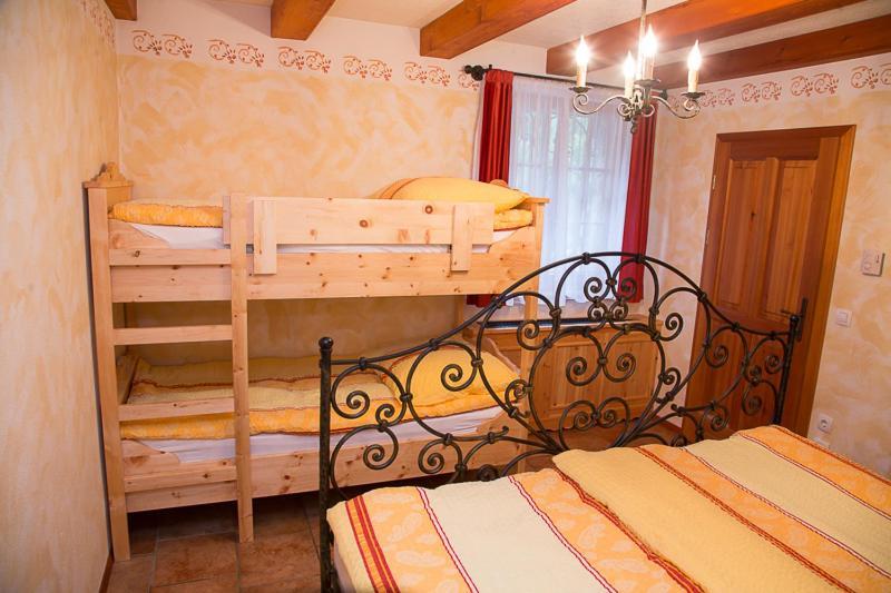 Apartment Pod Skalco Йесенице Екстериор снимка